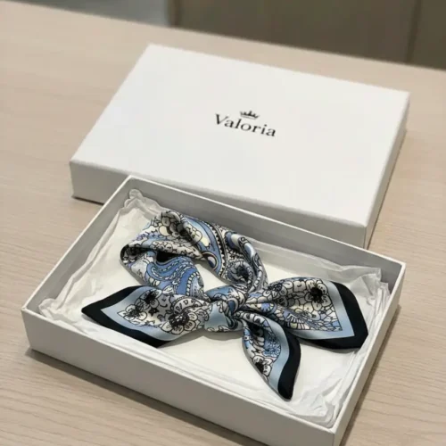 Pañuelo Pañuelo de seda de lujo, exquisitamente suave y elegante, diseñado para complementar tu estilo con distinción.