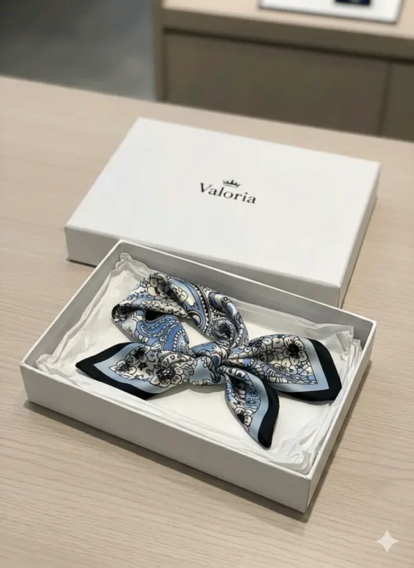 Pañuelo de seda de lujo, exquisitamente suave y elegante, diseñado para complementar tu estilo con distinción.